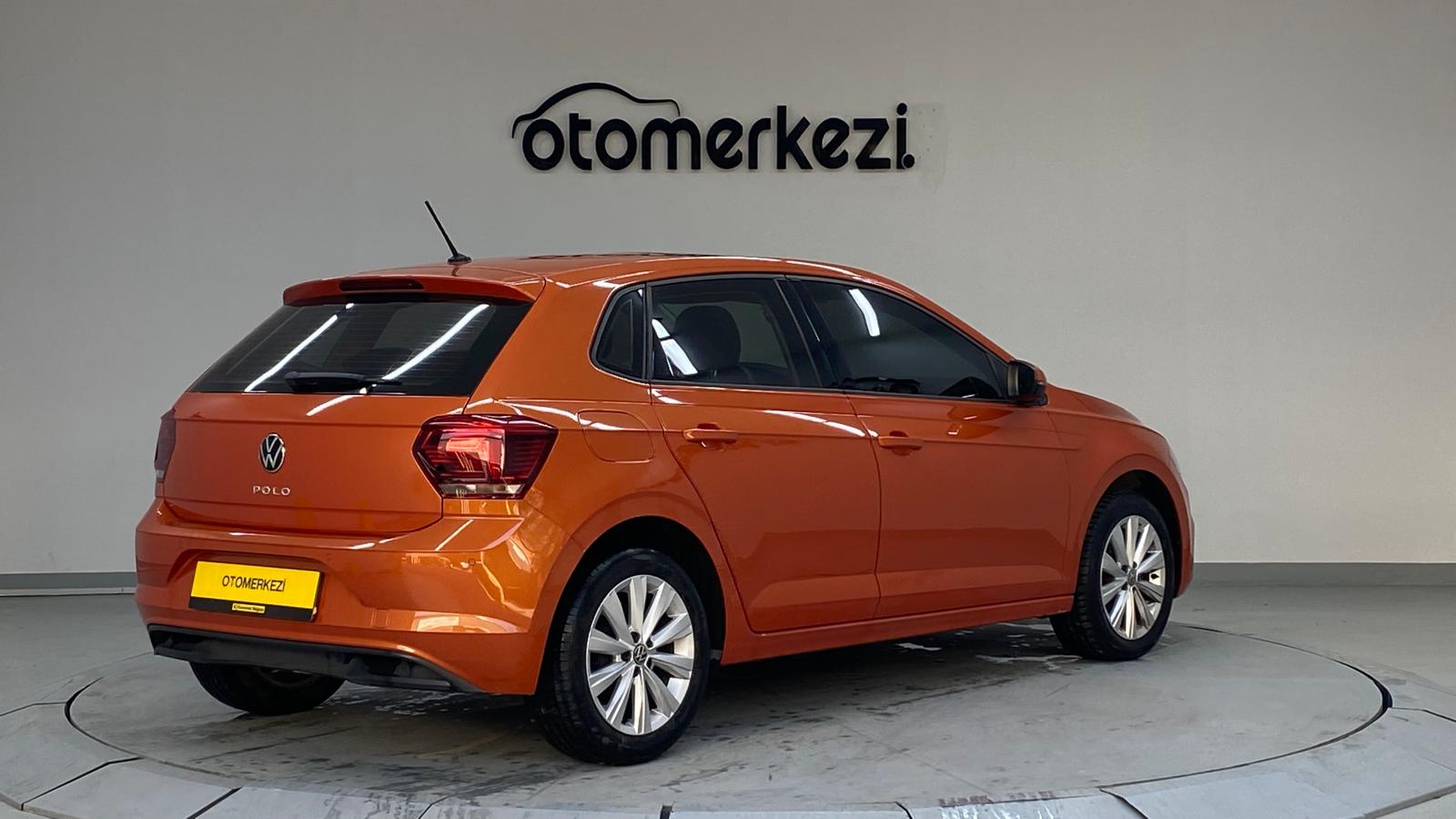 VOLKSWAGEN POLO 6